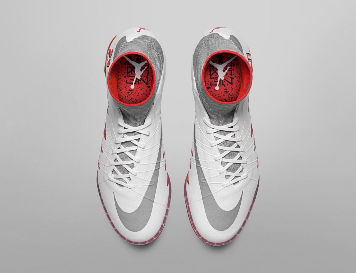 Nuevas Zapatillas de Fútbol Sala NIKE HypervenomX Proximo Neymar Jr IC -  Neymar X Jordan - Blogs - Fútbol Emotion