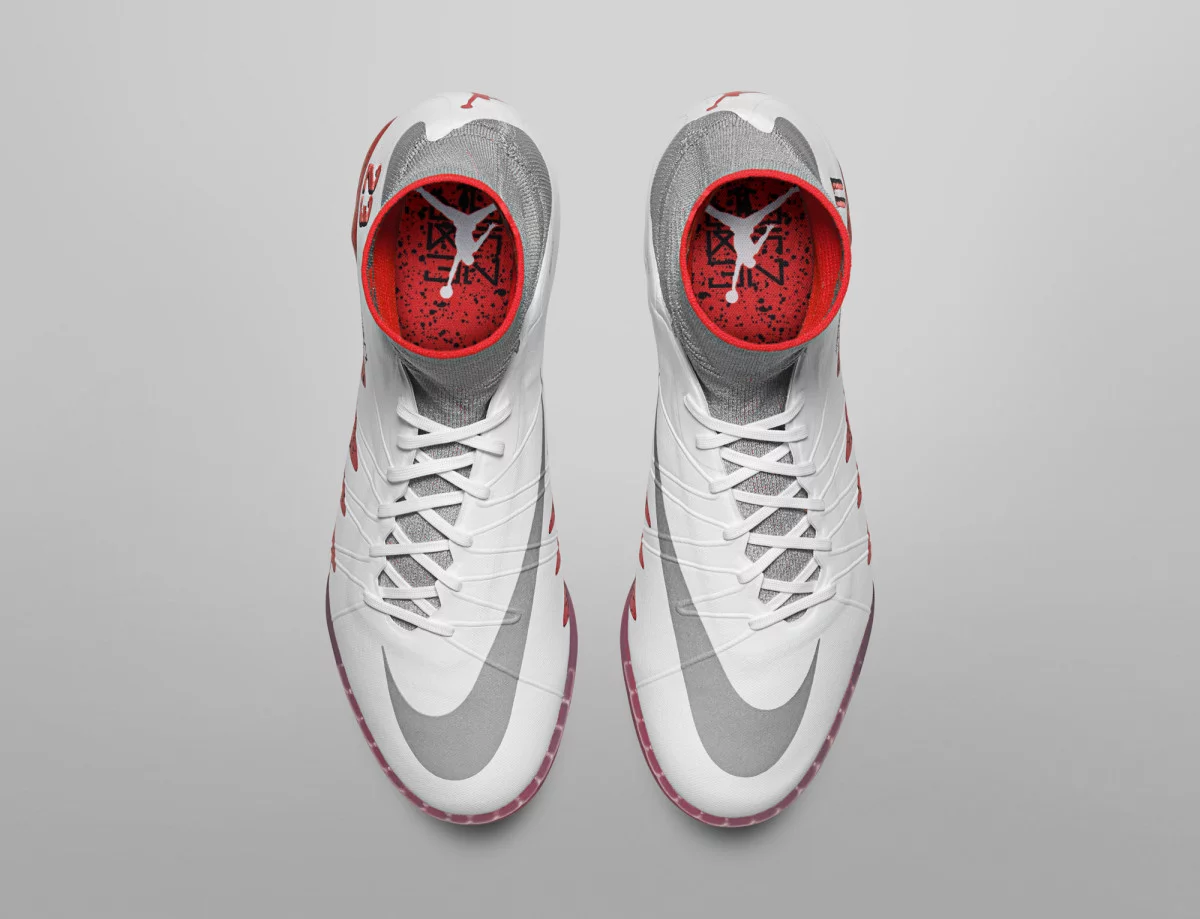 post card HO16_GFB_Neymar_1123_HypervenomX_Proximo_IC_04_08_original.webp