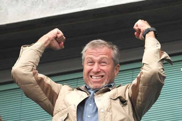 post card PAY-Roman-Abramovich.webp