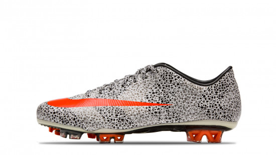 2010_Mercurial_AL_Superfly_II_CR_Safari_hd_1600.jpg