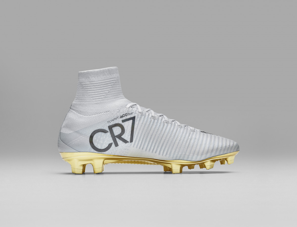 Las botas de oro de Cristiano Ronaldo - - Emotion