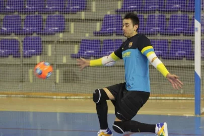 el-meta-paco-sedano-goalkeeper-goalkeeping-barcelona-futsal-dusan-matic-650x433_0.webp