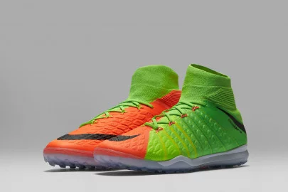 SP17_GFB_RF_852576-308_Hypervenom_Proximo_TF_6_8.psd_native_1600.webp