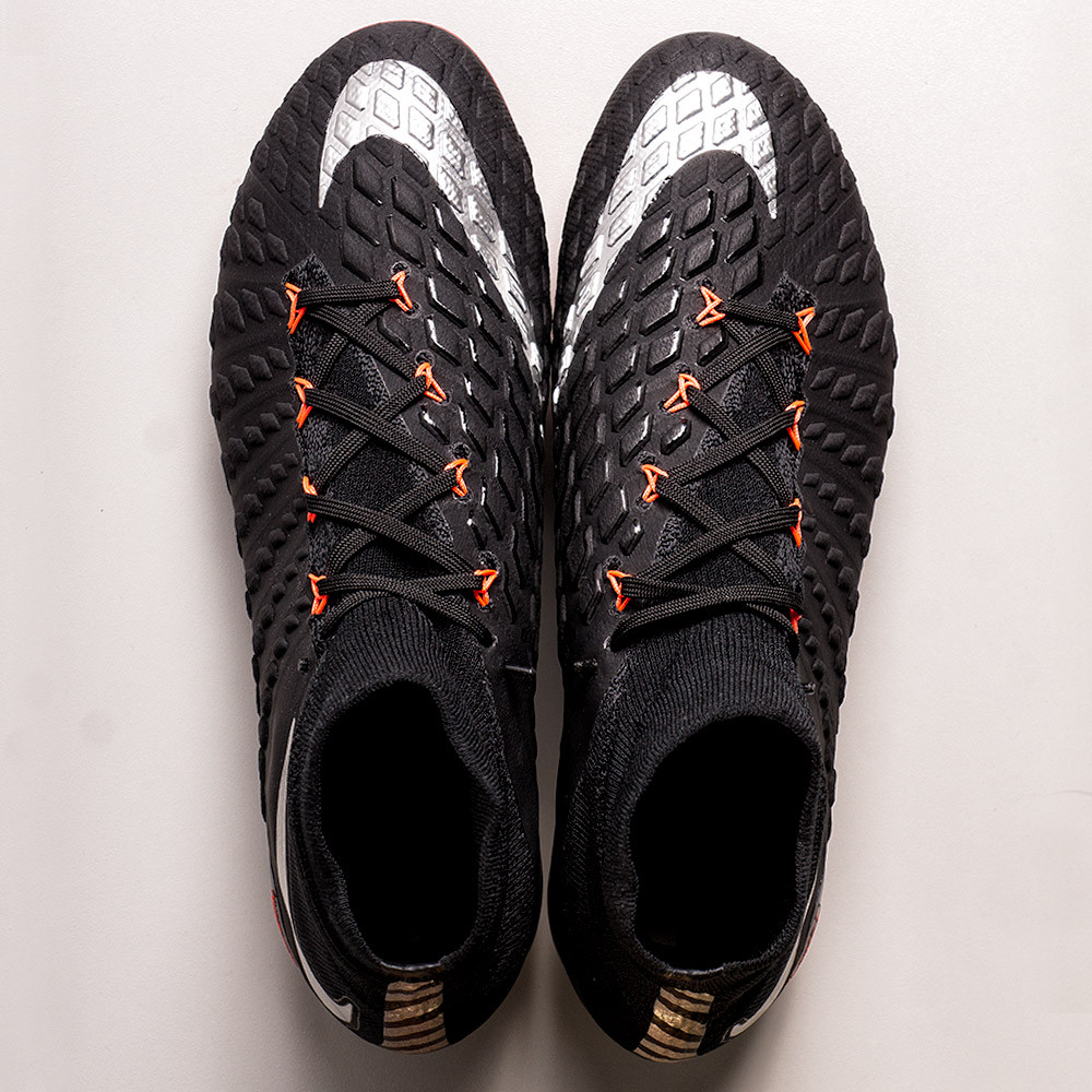 El lado más elegante de las Hypervenom 3 - - Fútbol Emotion