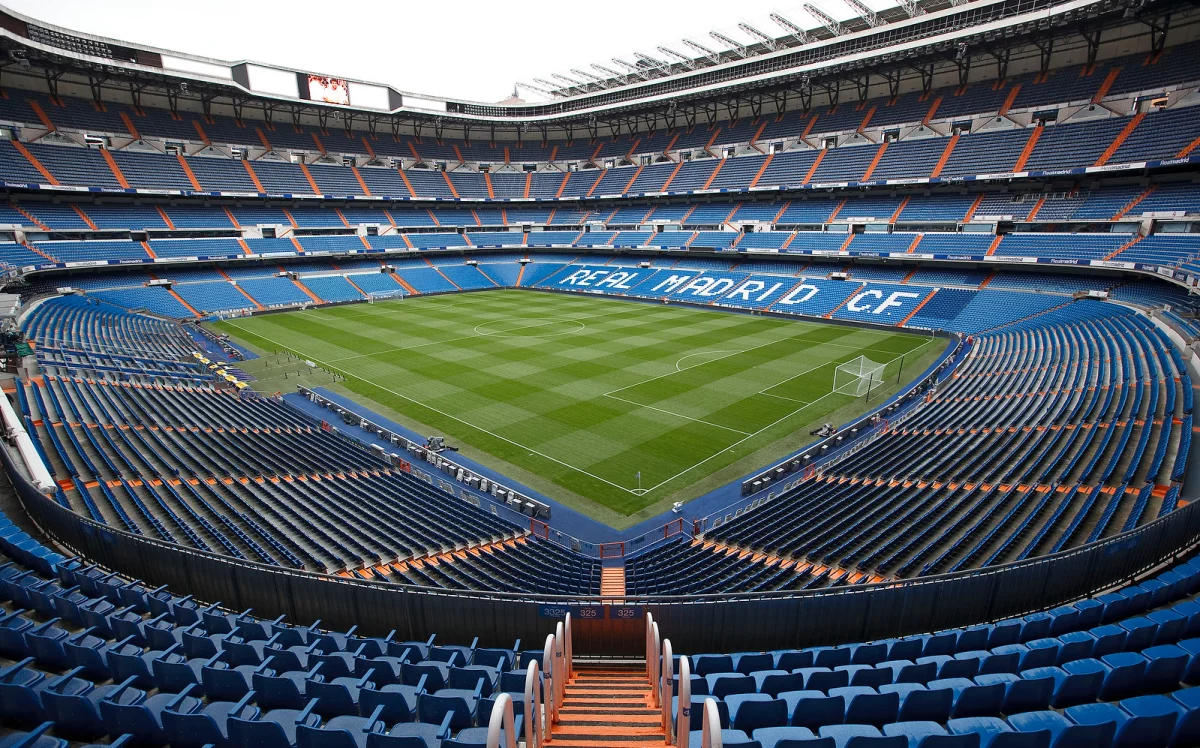 post card bernabeu.webp