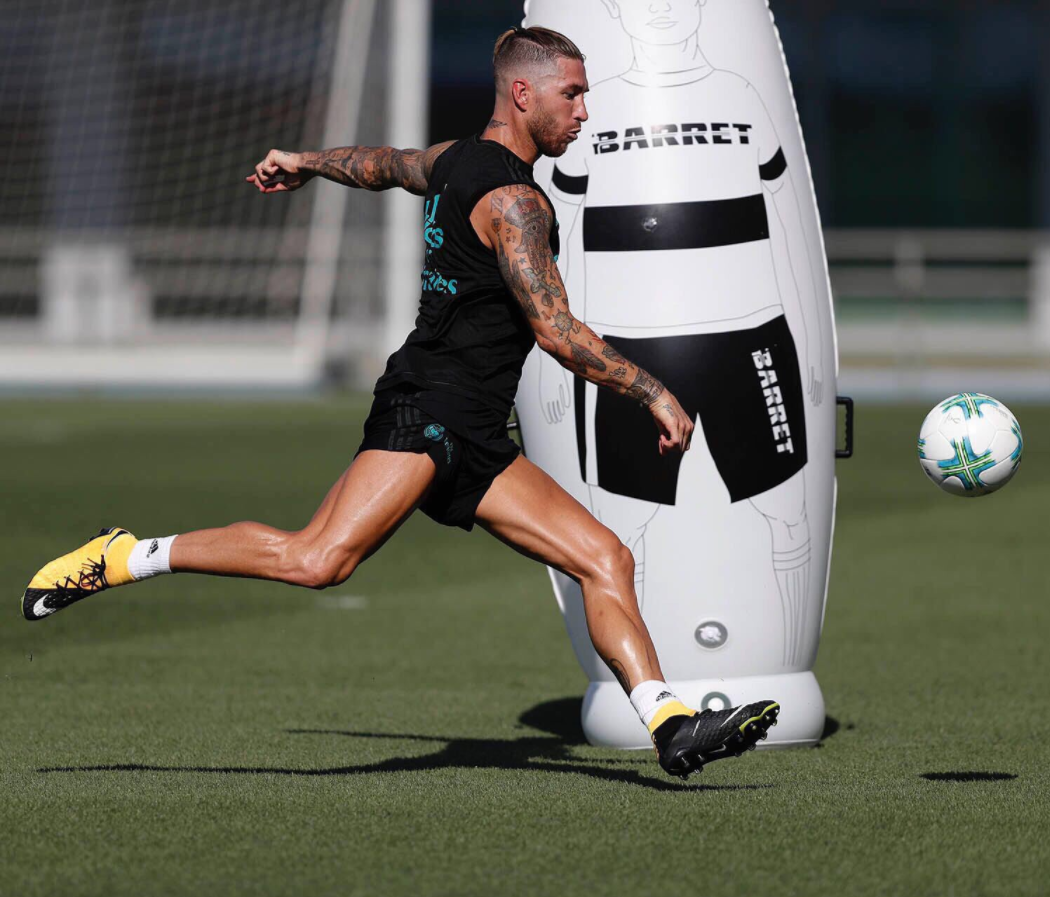 Cuerda Injusto Hundimiento Sergio Ramos se pasa a Nike Hypervenom - Blogs - Fútbol Emotion