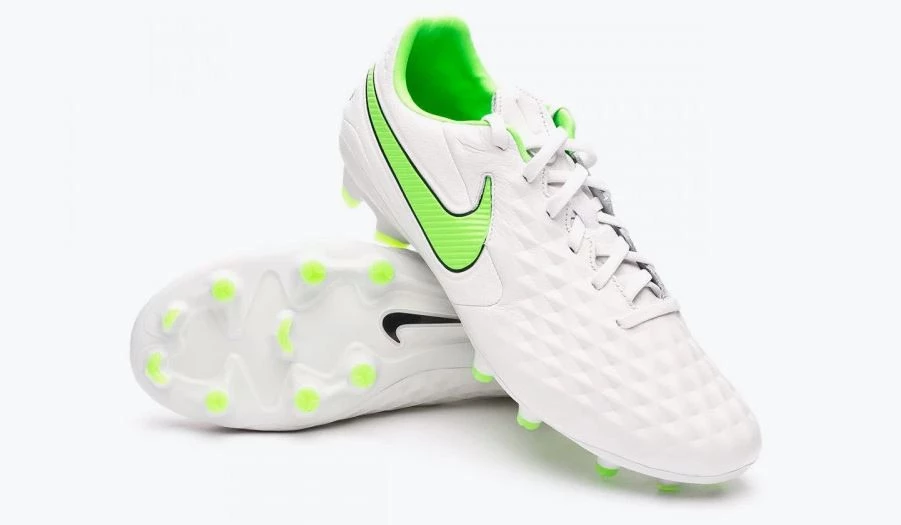 post card post-las-mejores-botas-de-fútbol-de-gama-media-nike-tiempo-legend-8-pro.webp
