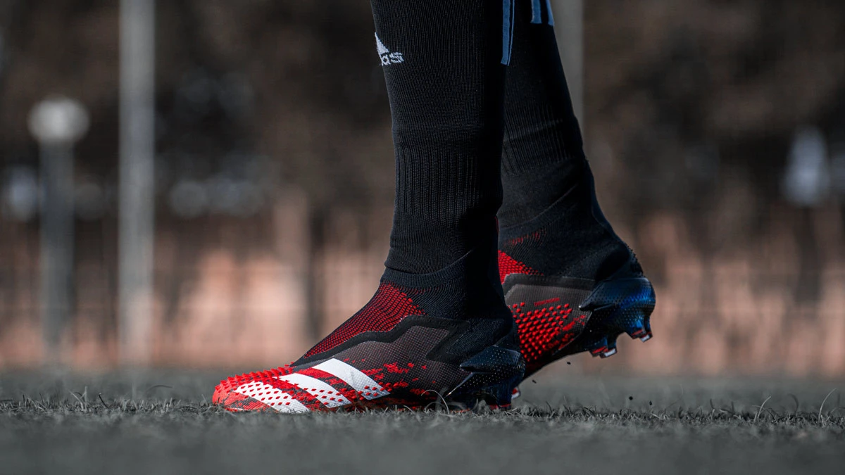post card post-historia-adidas-predator-mutator.webp