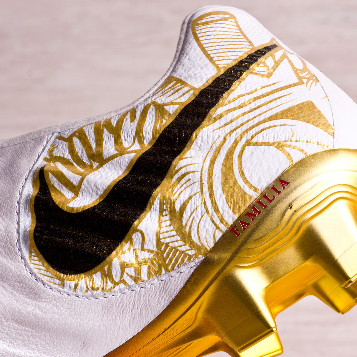 botas de sergio ramos corazón y sangre comprar