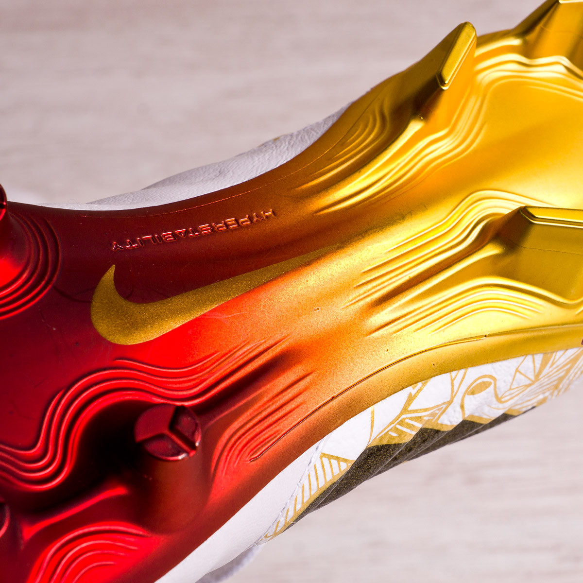 El capitán Sergio Ramos recibe botas exclusivas - Blogs - Fútbol Emotion