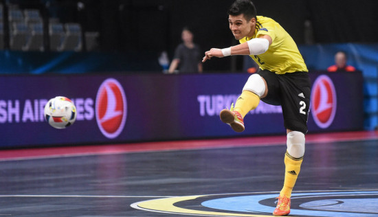 Leo-Higuita_Kazahstan_FOTO_UEFA-Futsal-EURO-2018_web3.jpg