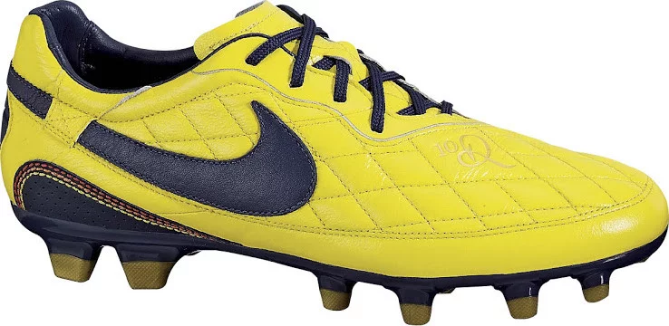 post card nike-ronaldinho-dois-true-yellow-navy-gold-1.webp