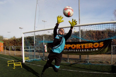 Entrena con los mejores porteros de Castilla y León gracias a Futbol Emotion