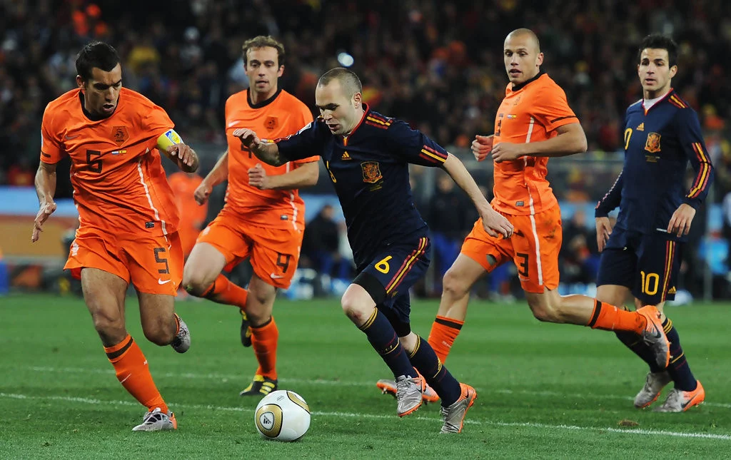 post card blog-camisetas-mundiales-2010-iniesta.webp