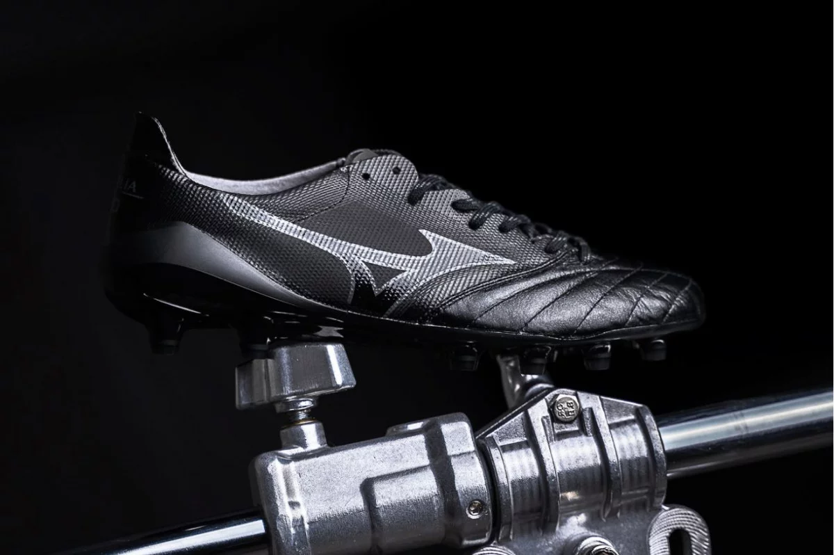 post card Mizuno-Morelia-Neo-2-Beta-portada.webp