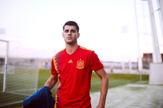 Mundial 2018 camiseta roja de Esoaña, Camiseta España