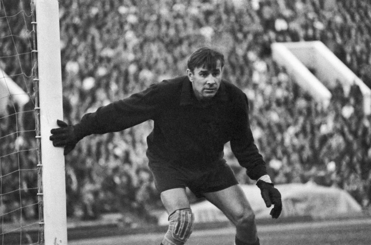 post card Lev-Yashin.webp