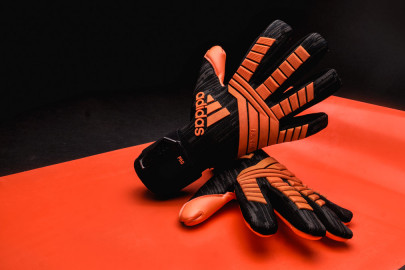 Lev Yashin, Luvas adidas de Ouro