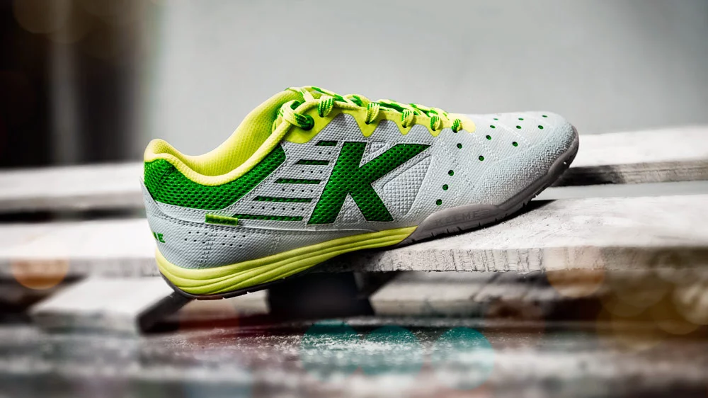 post card Post-Zapatillas-Kelme-Modernas-1.webp