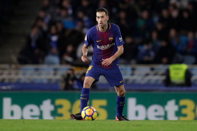 Les chaussures noires de Busquets
