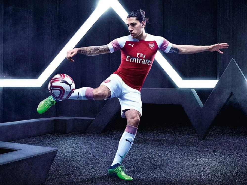 post card Bellerin-maglia-arsenal-2019.webp
