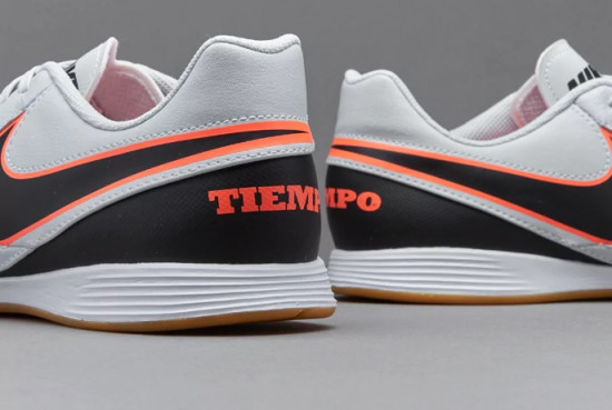 Top 3 des meilleures chaussures de futsal milieu de gamme