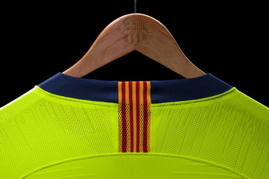 Post-camiseta-away-barcelona-2019-2.jpg