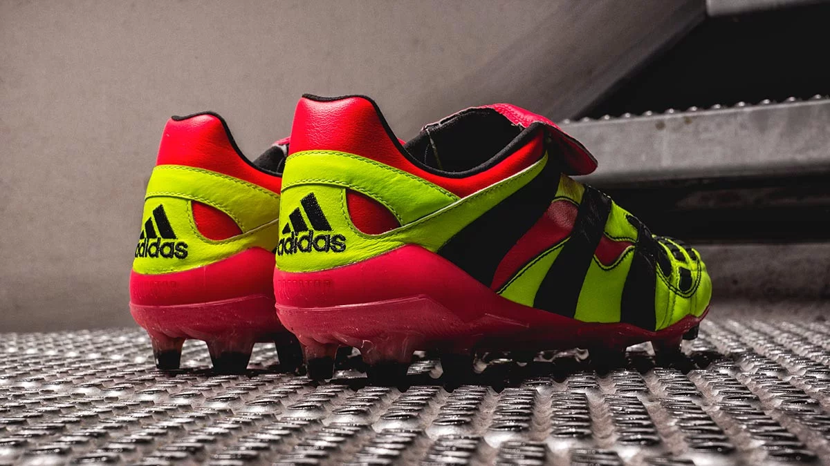 post card blog_adidas_predator_accelerator_yellow_electricity_2.webp