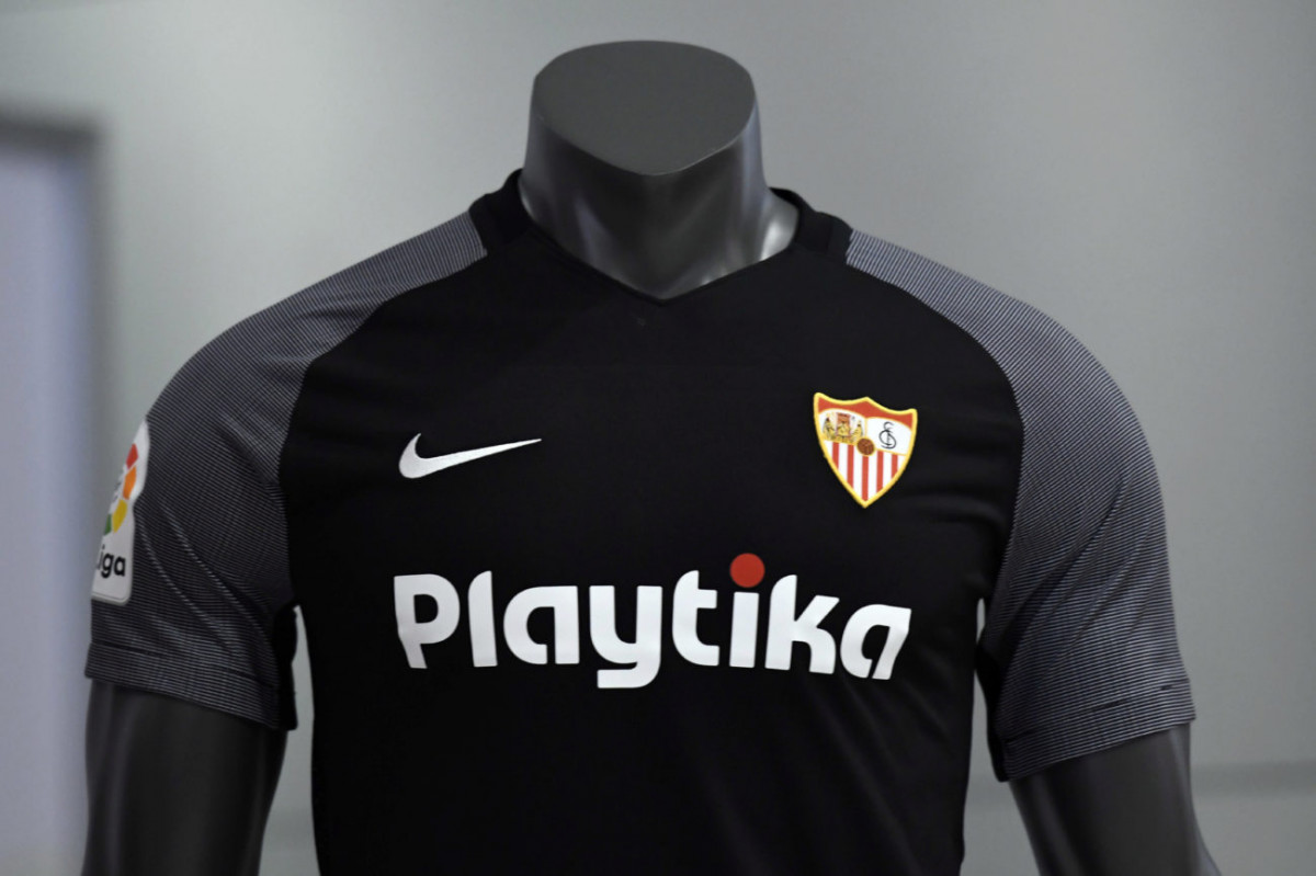 ropa nike sevilla