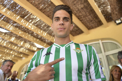 Nova camisola do William Carvalho