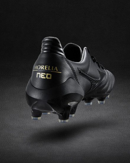 blog-bota-mizuno-morelia-neo-ii-md-blackout-2.jpg