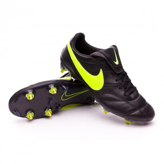 blog-nike-tiempo-premier-ii-anti-clog.jpg