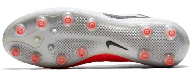 post card sola_AG_Nike_0.webp