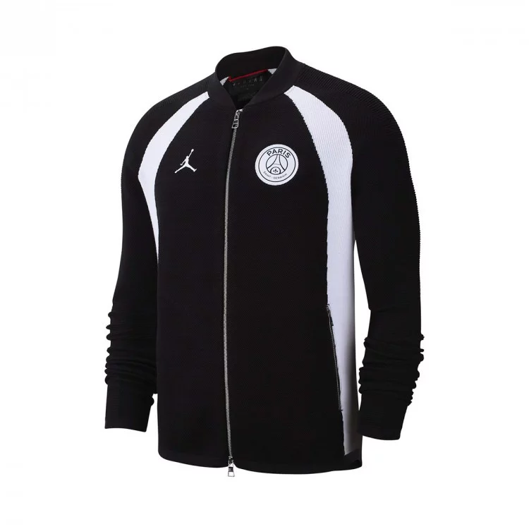 post card blog-Jordan-PSG-chaqueta-knit.webp