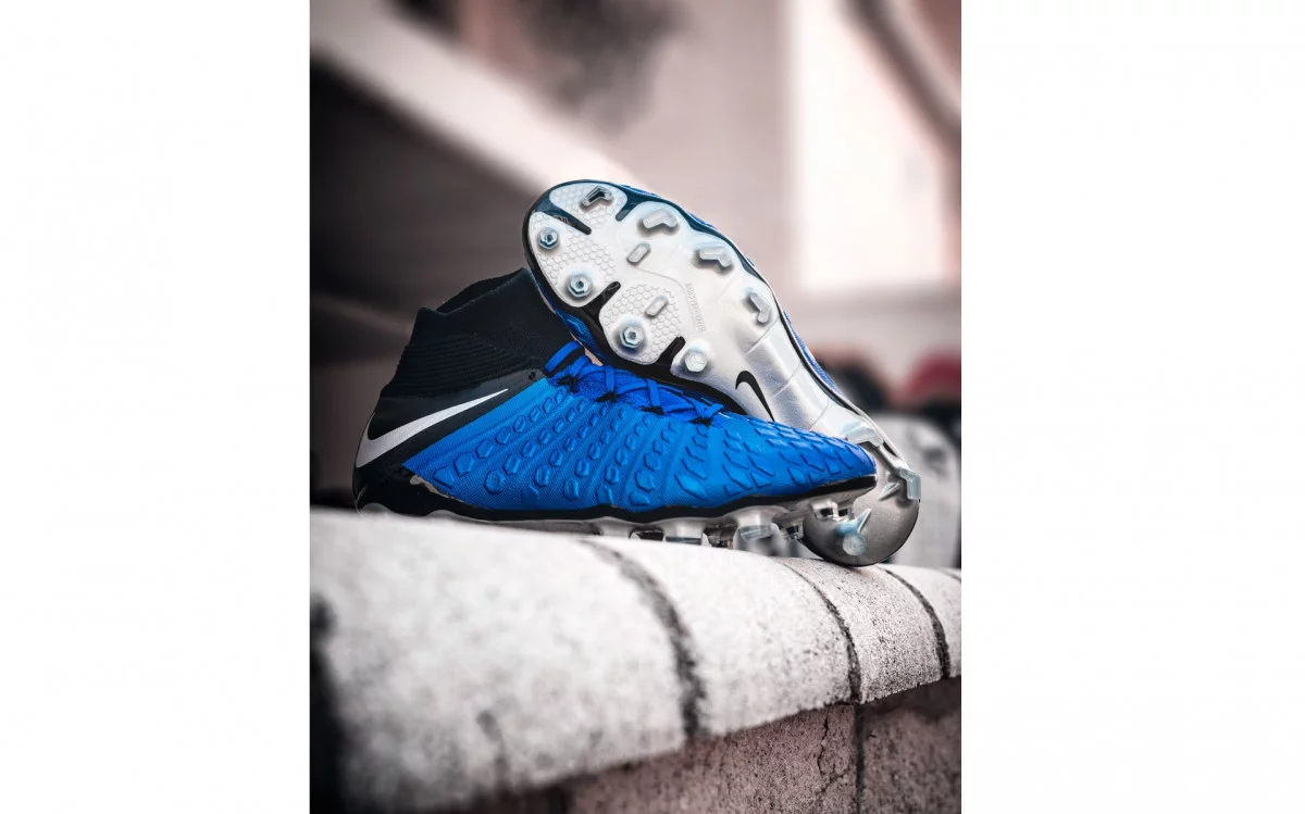 post card nike-hypervenom-phantom-always-forward.webp