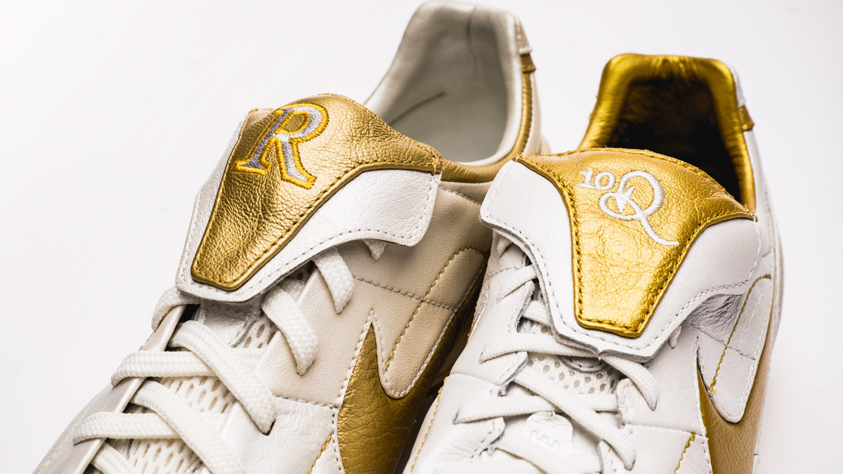 Las Nike Tiempo R10 Ronaldinho han vuelto. - - Fútbol Emotion