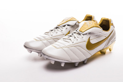 Las míticas Nike Tiempo R10 Ronaldinho han vuelto.