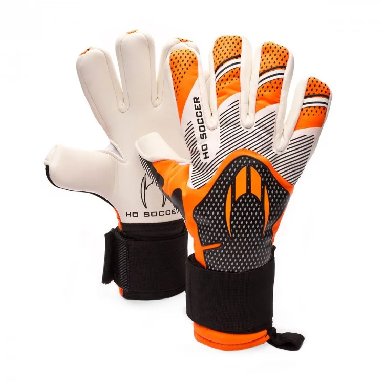 post card Post-Guantes-hierba-artificial-1.webp