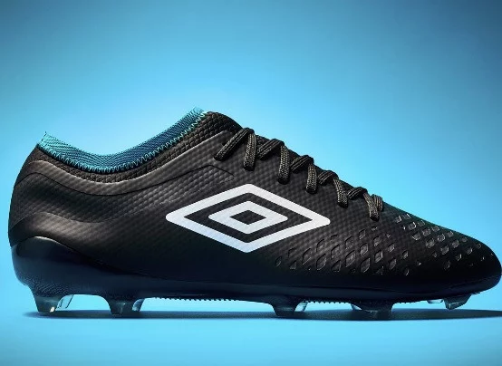 post card blog-umbro-velocita-4-perfil.webp