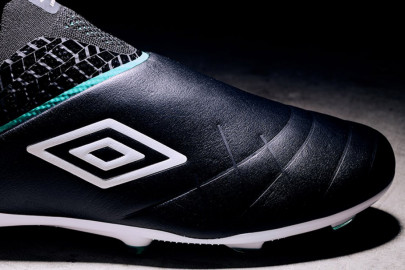 Novas Umbro sem cordões