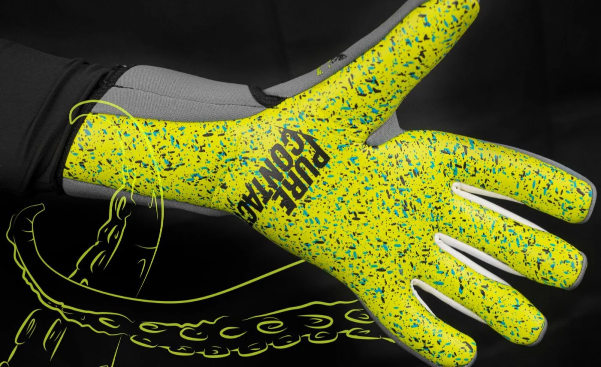 post card Reusch-XRay-futbolemotion-4.webp