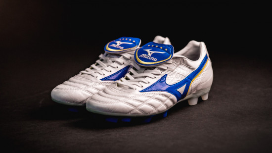 mizuno-wave-cup-2002-rivaldo-1_0.jpg