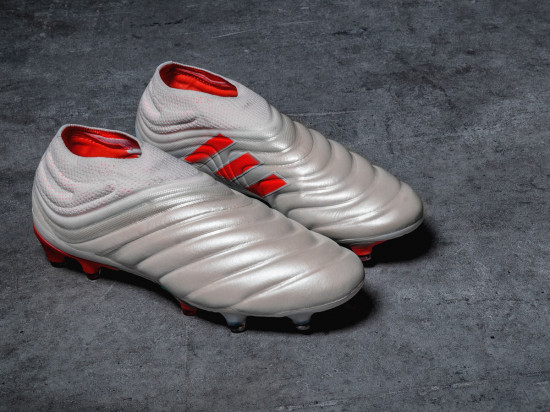 scarpe da calcio adidas senza lacci