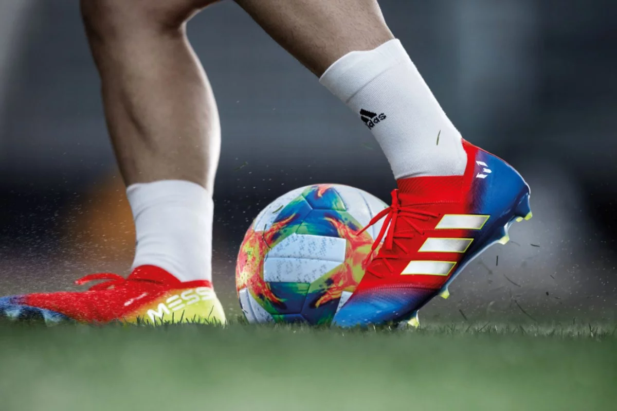post card adidas-initiator-nemeziz-messi-blog.webp