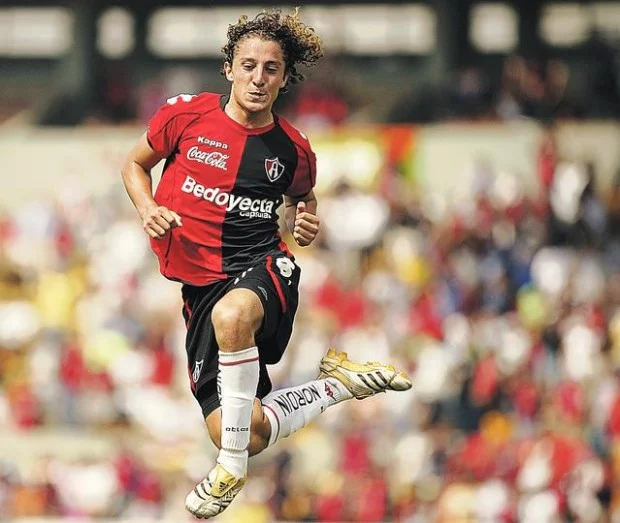 post card Post-Andres-Guardado-12.webp