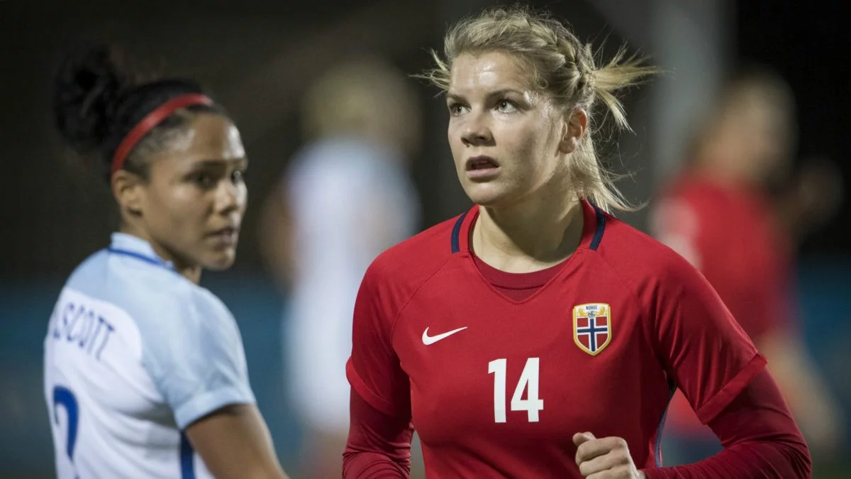 post card Post-ada-hegerberg-ganadora-balon-oro-4.webp