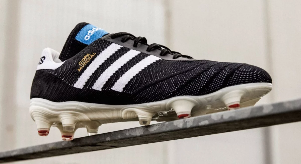 post card Post-adidas-70Y-4.webp