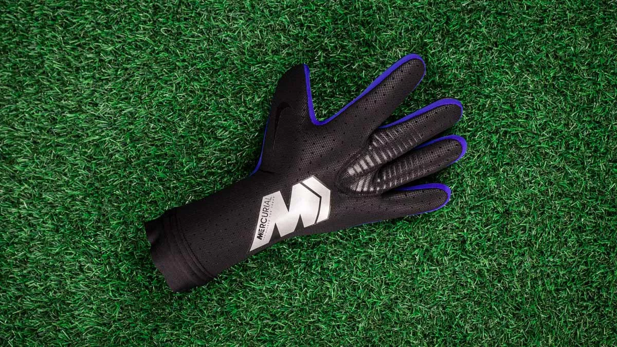 post card Post-Nike-Mercurial-Touch5.webp