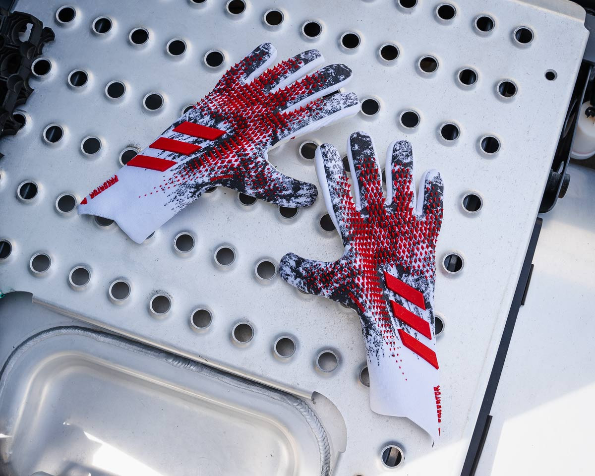 Nouveaux gants adidas predator Pro Manuel Neuer