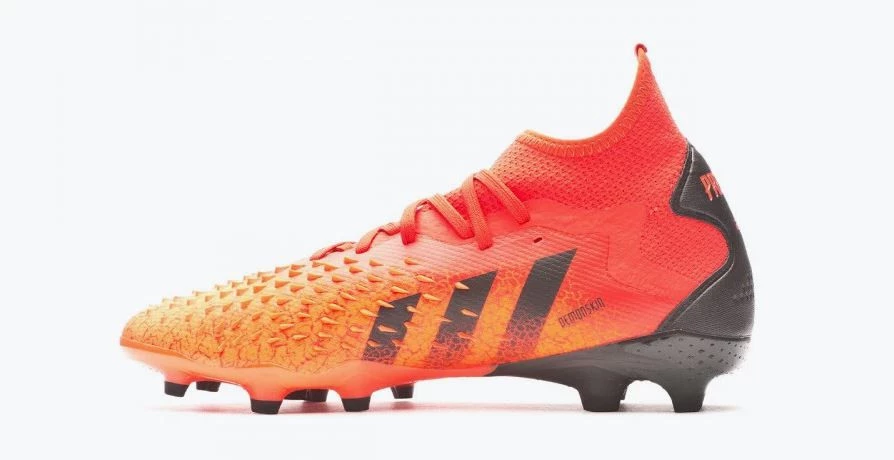 post card post-las-botas-baratas-de-adidas-predator.webp